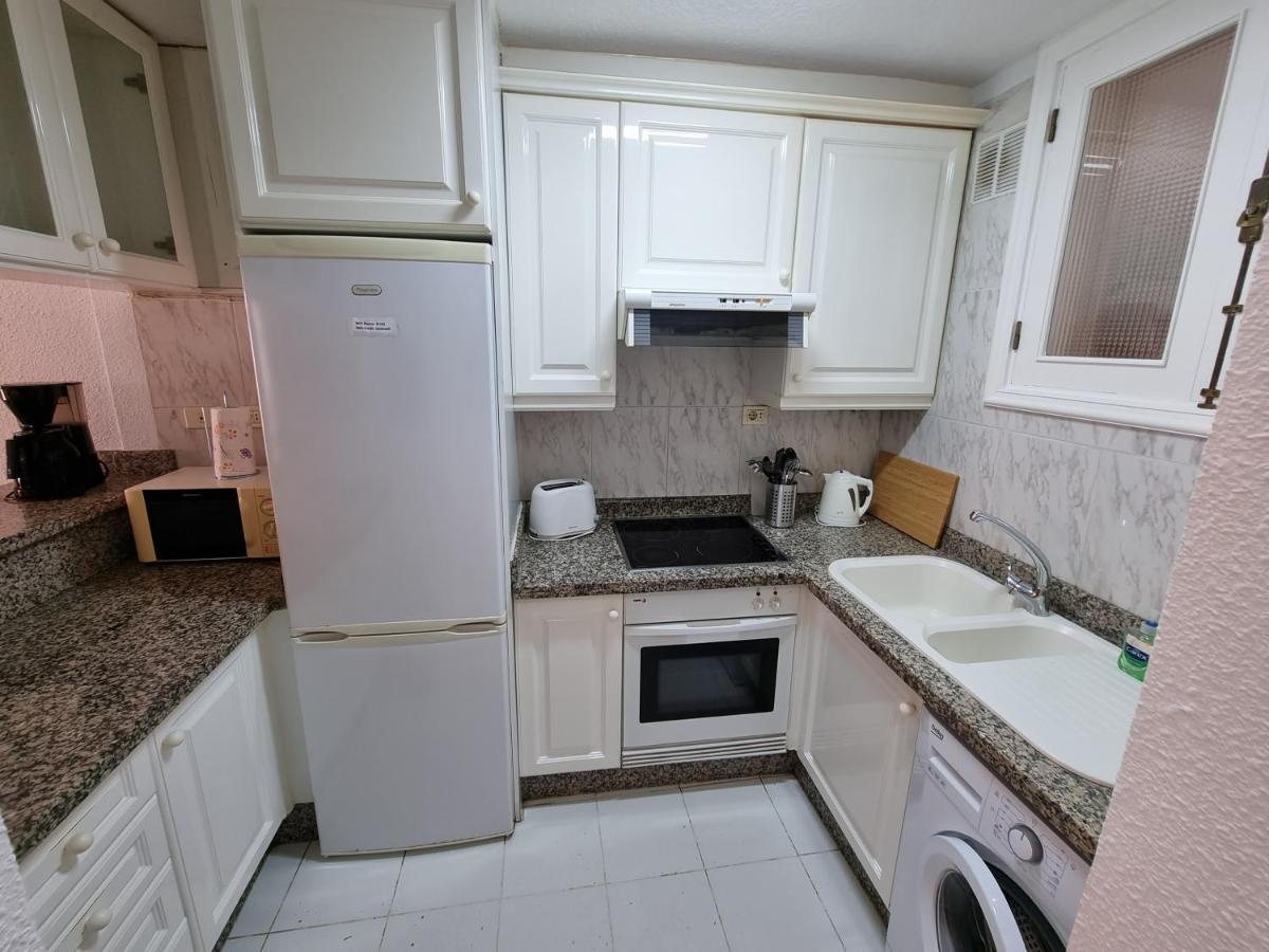 Casa Teide, Ground Floor Apartment Parque Santiago 1, Heated Pool, 100 M To Sea And Beach, Wifi Playa de las Américas Exterior foto
